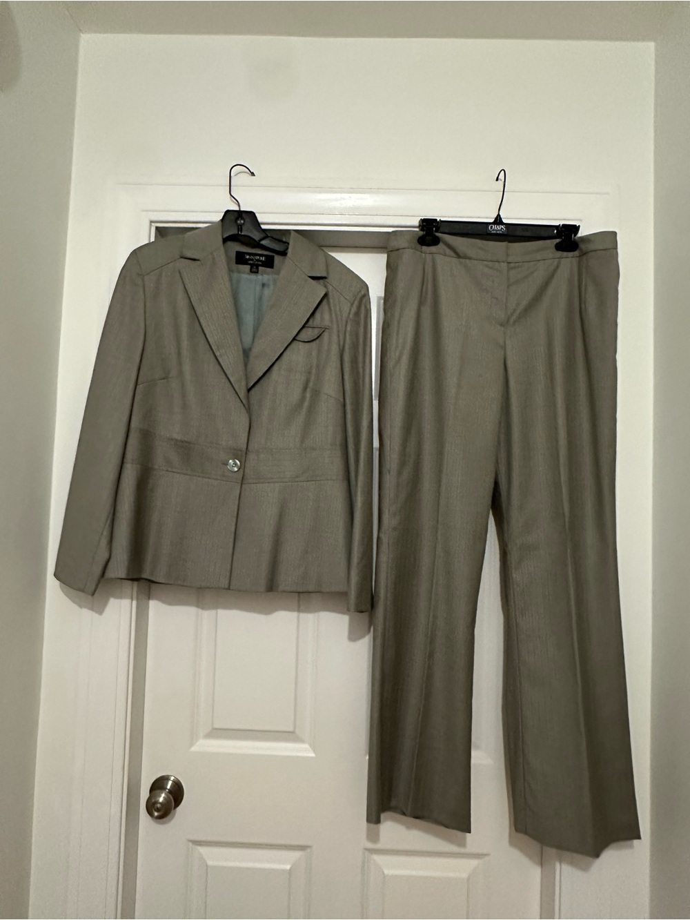 Larry Levine Women's Tailored Suit
